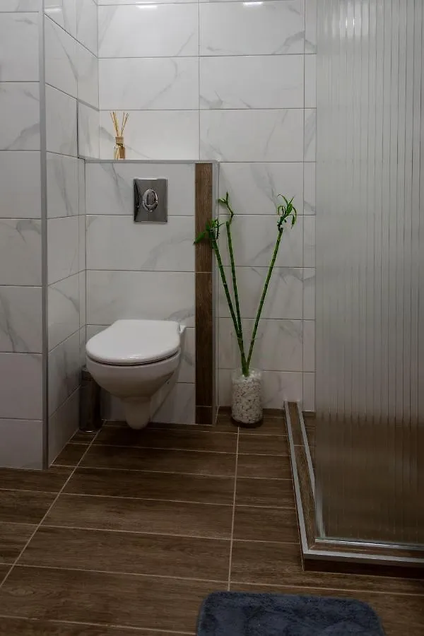 Sos Comfort Бургас 0*,